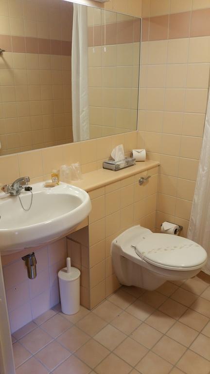 Apartment Agnes Blackadder Hall - Campus Accommodation *